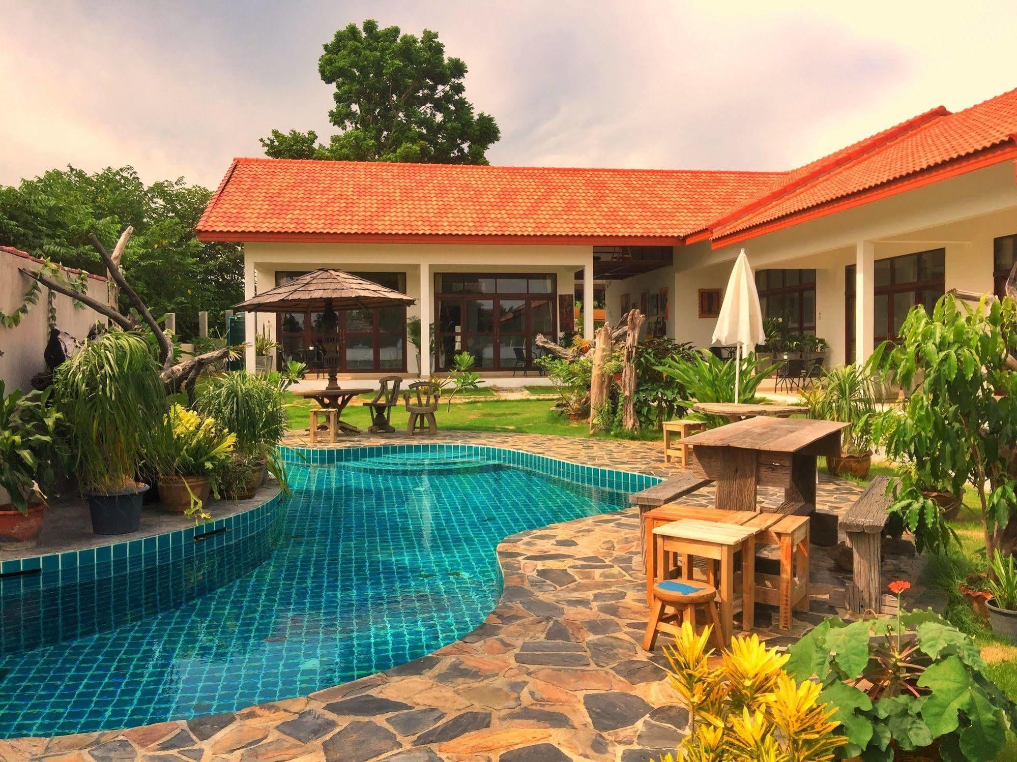 Tree Roots Retreat Otel Rayong Dış mekan fotoğraf