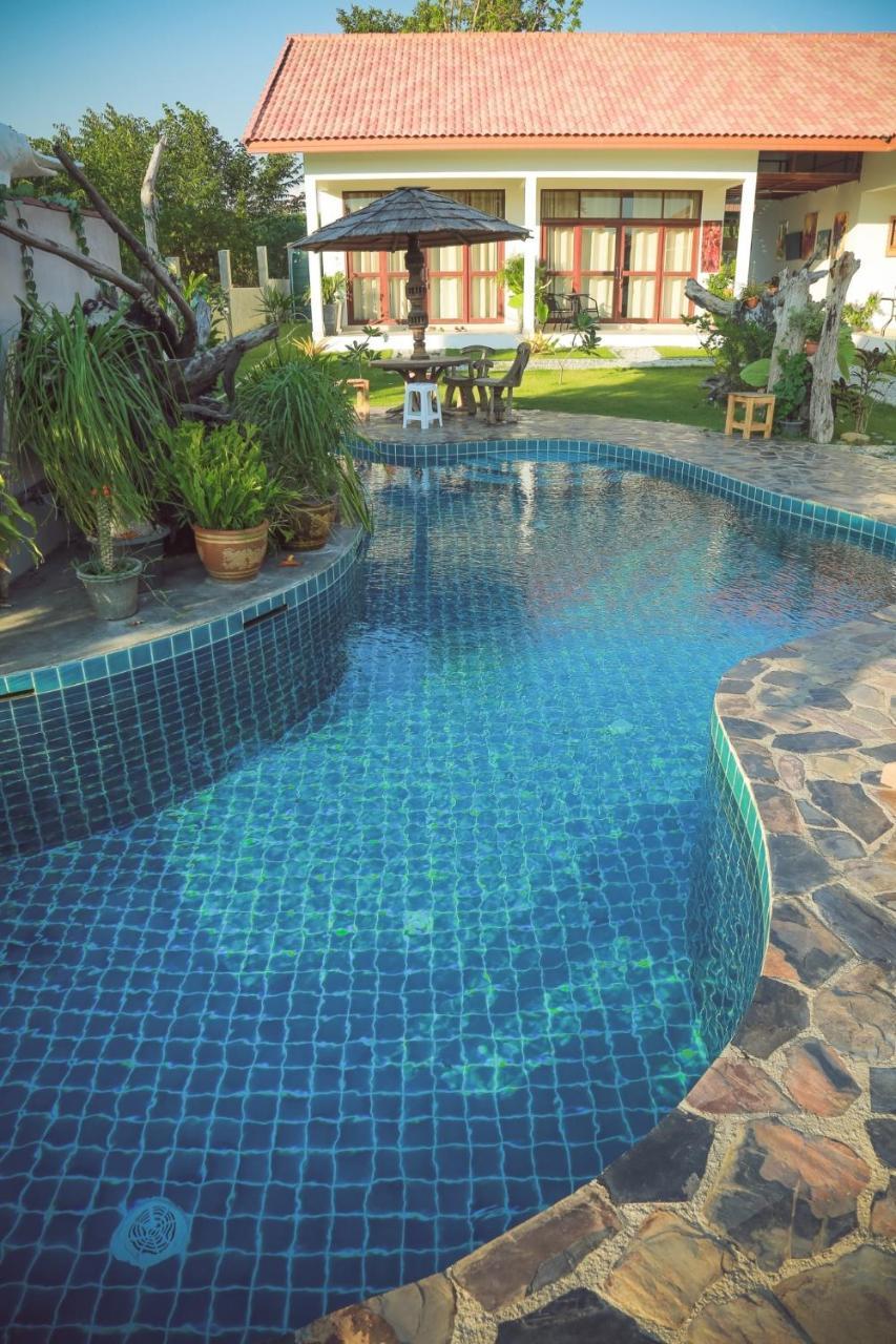 Tree Roots Retreat Otel Rayong Dış mekan fotoğraf