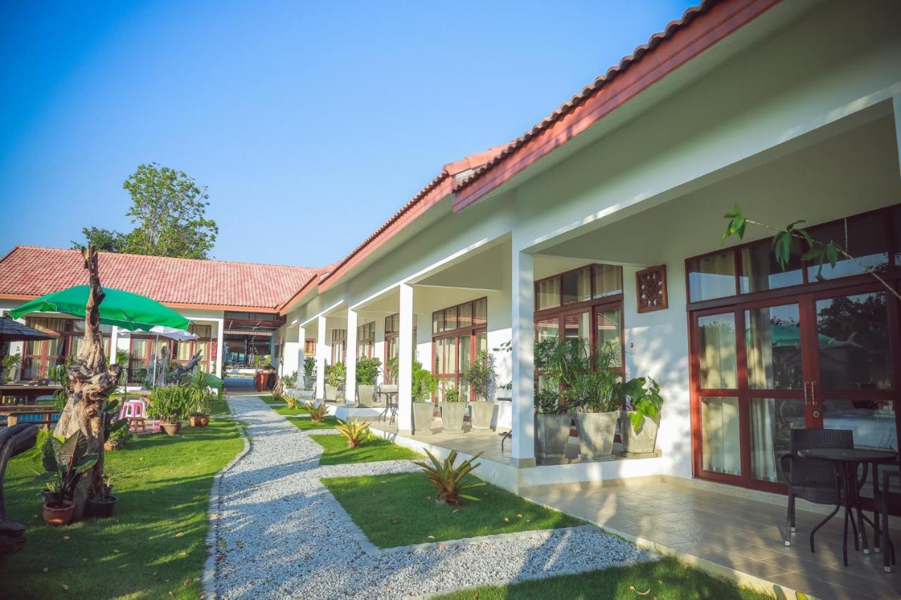 Tree Roots Retreat Otel Rayong Dış mekan fotoğraf